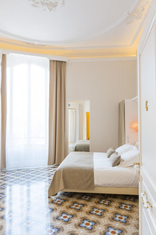 Anakena House Bed & Breakfast Barcelona Exterior foto